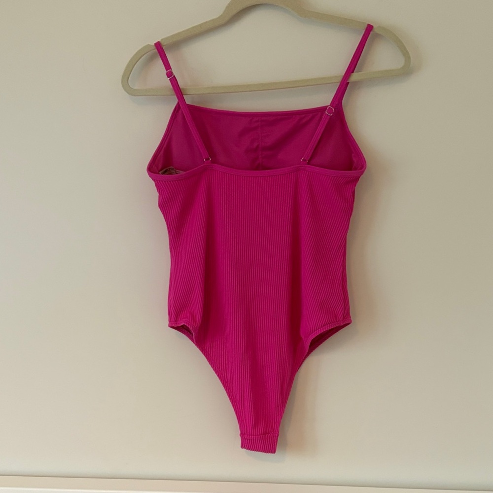Pink bathing suit - Picture 3 of 4